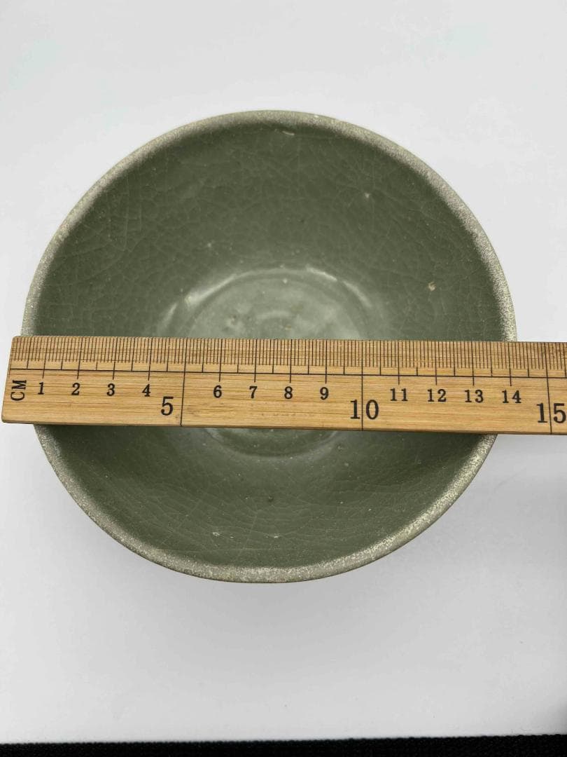 南宋時代～元時代　青磁 龍泉窯刻花唐草文碗　耀州窯皿　龍泉窯(C-76)