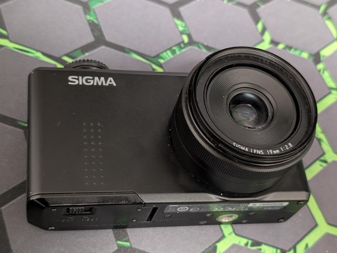 【コンデジ】SIGMA DP-1