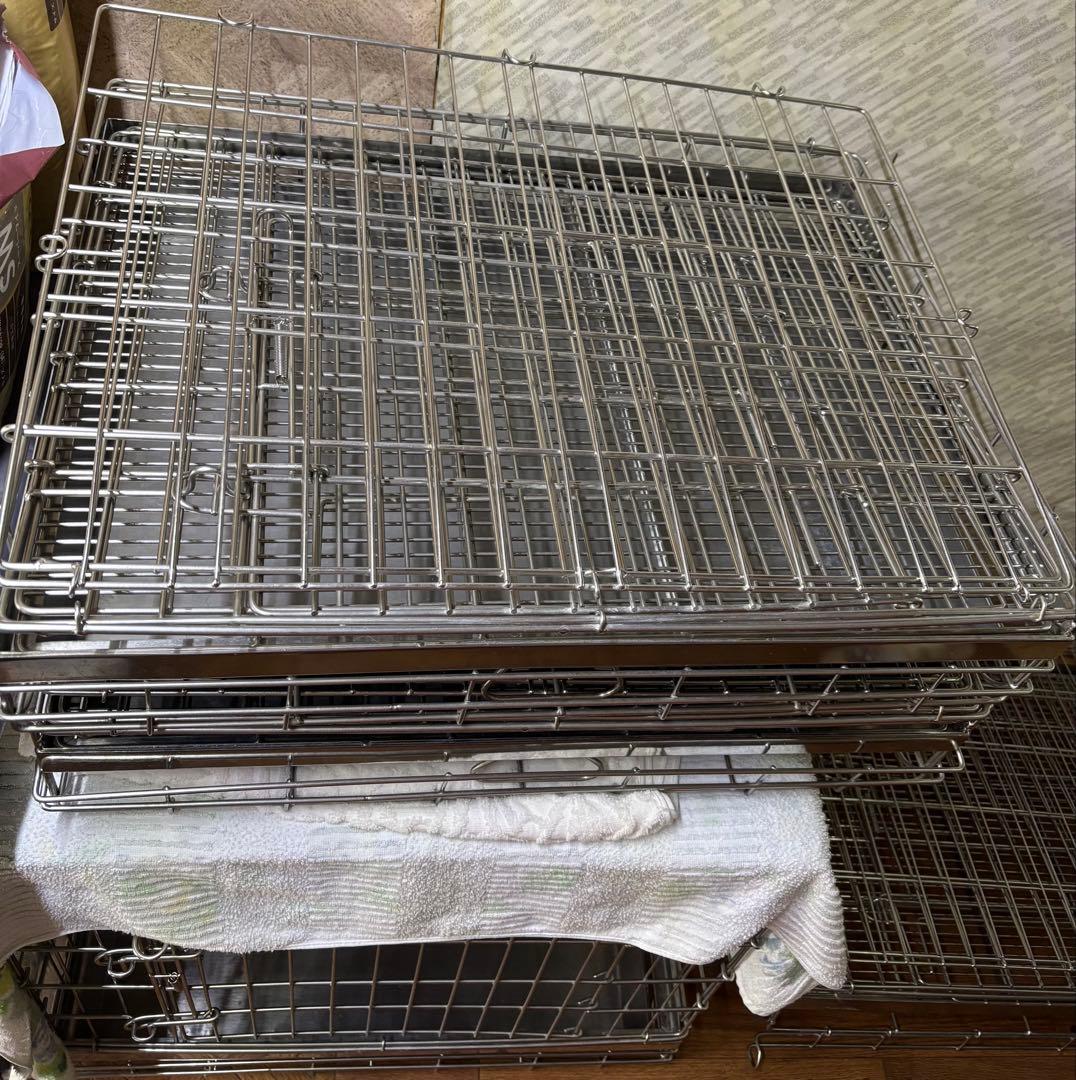 犬用ステンレスケージ　取り外しトレイ付き