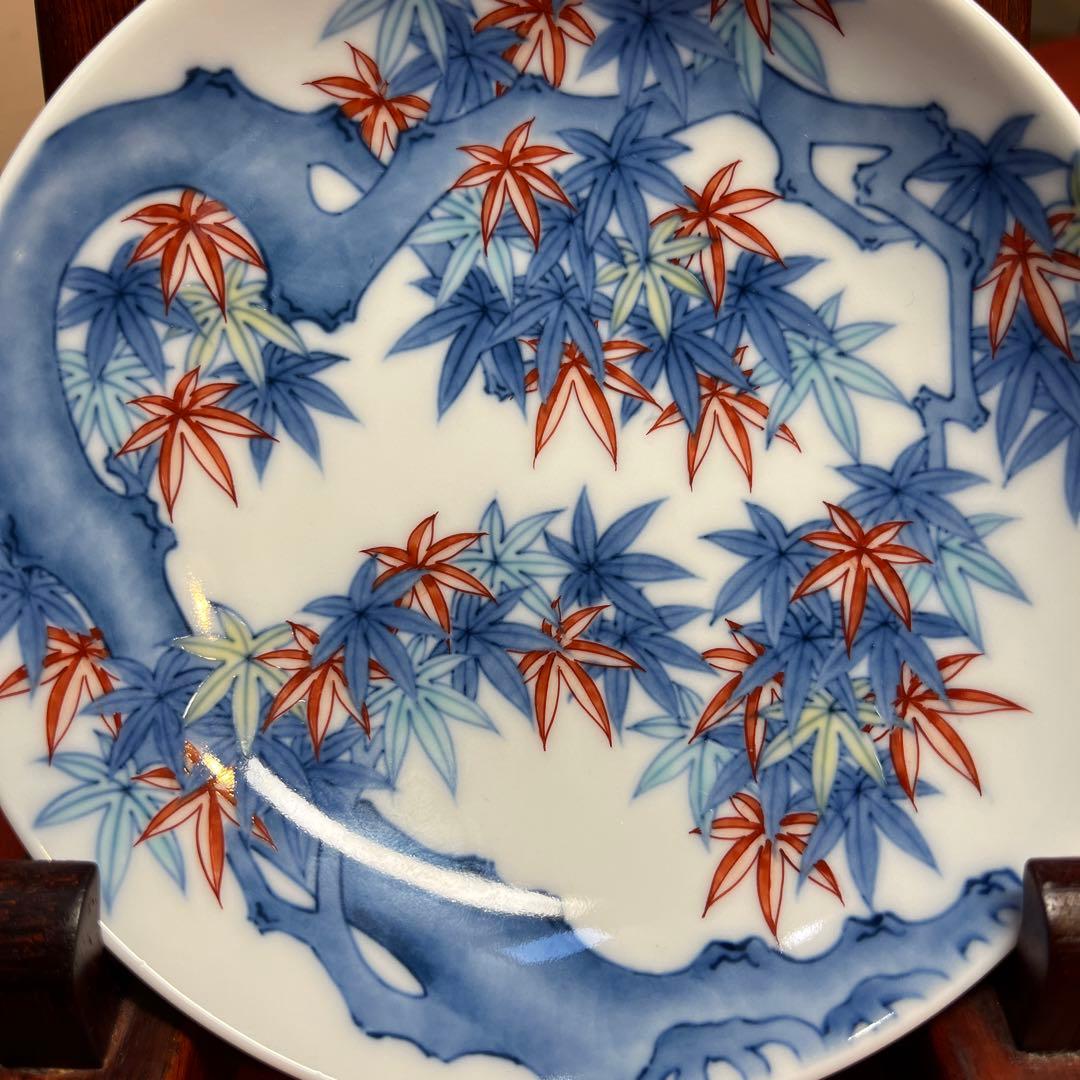 市川光春「色鍋島紅葉文櫛高台皿」