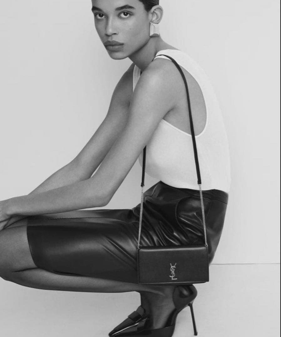 【新品未使用／鑑定済み／付属品完備】YSL フォンホルダー 正規品✨