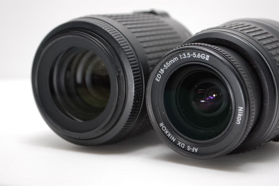 ⭐︎Nikon D3200⭐︎付属品豊富 コンパクトで軽量モデル 望遠レンズ付き