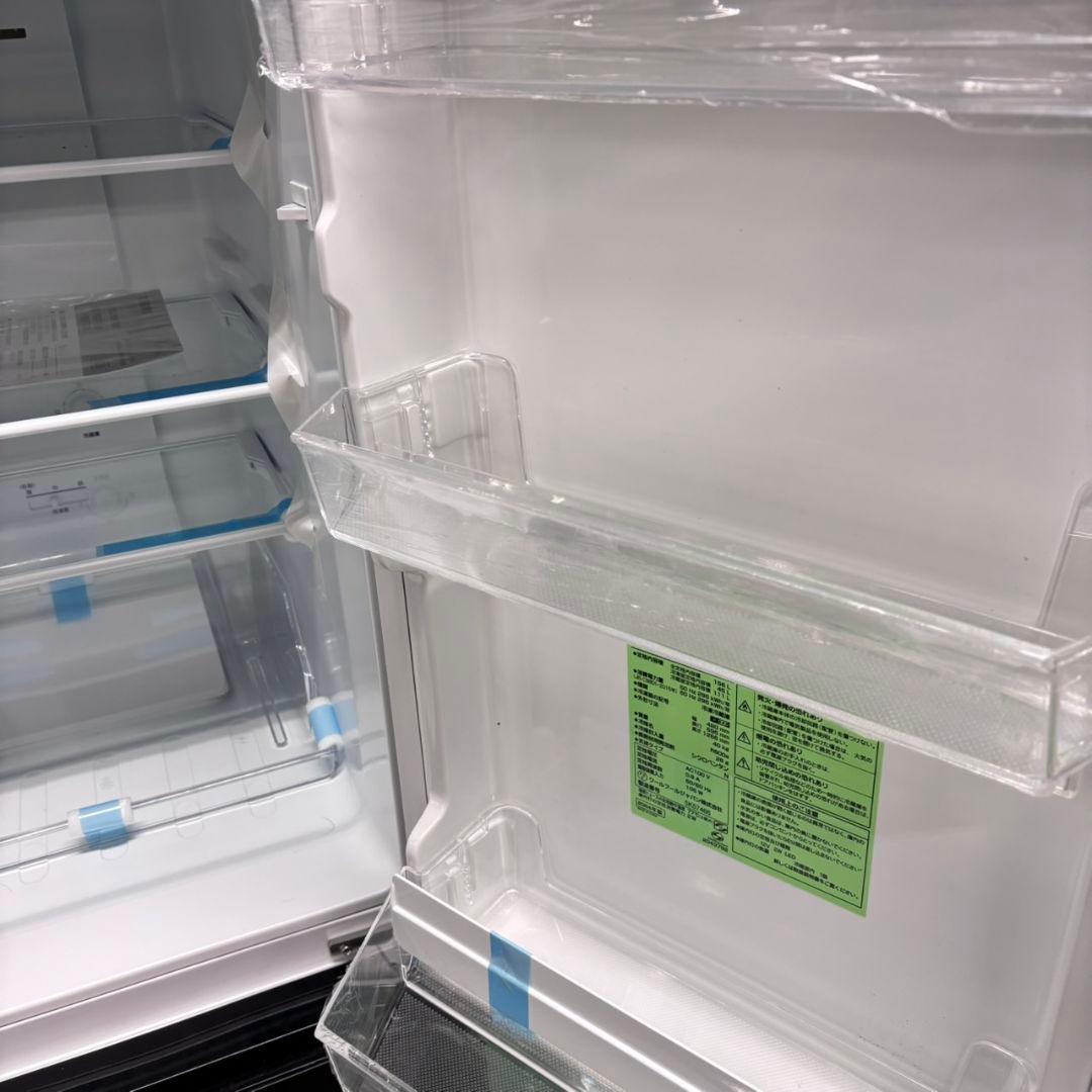 681 ヤマダセレクト冷蔵庫　100L強　右開き　小型　一人暮らし　2ドア　黒色