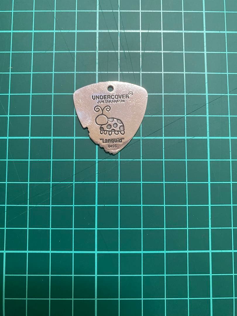 UNDERCOVER メタルペンダント 2個セット ピック型ネックレス