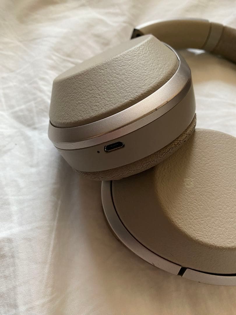 SONY ワイヤレスヘッドホン ケース付き