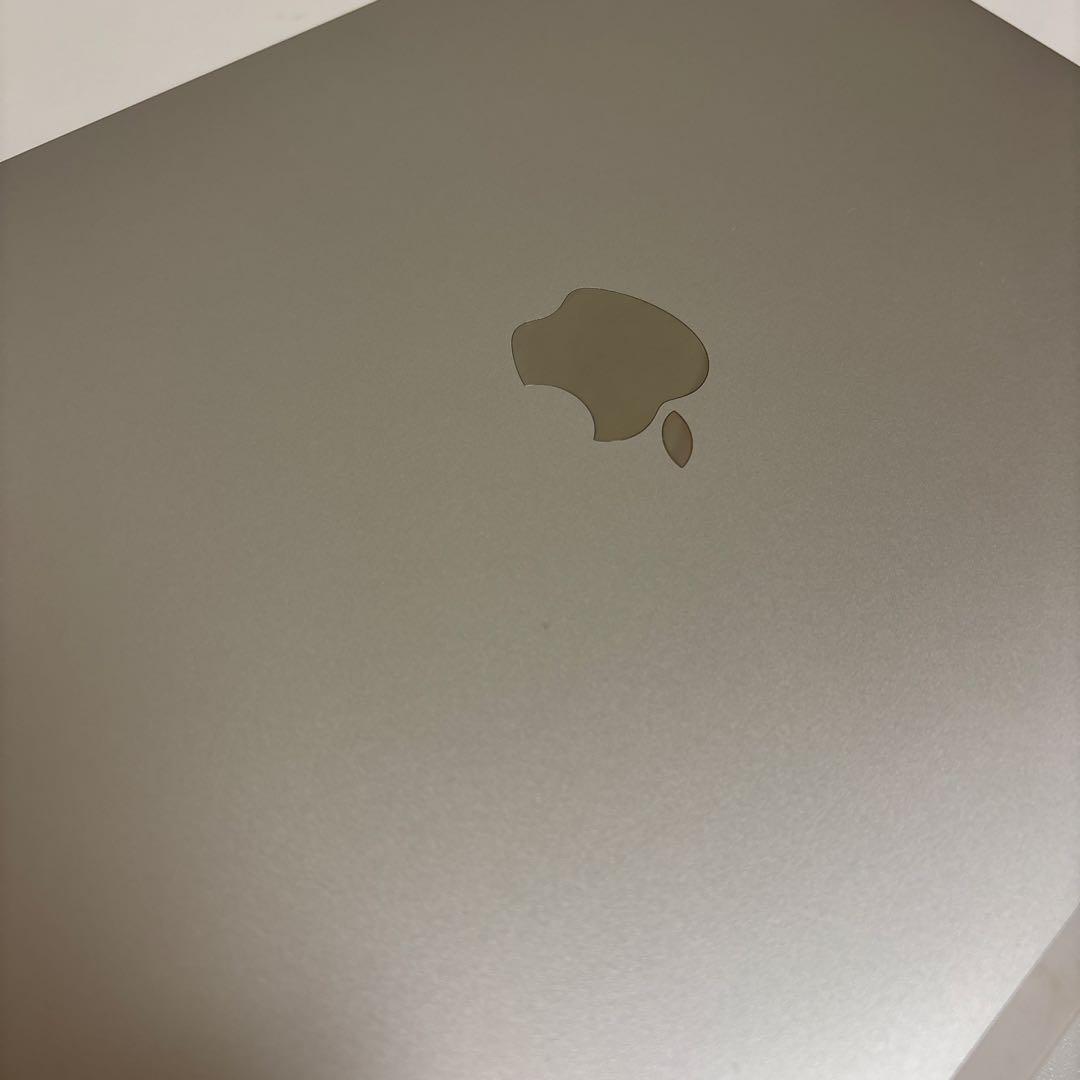 MacBook Air 2020 13インチ メモリ8GB M1 256GB