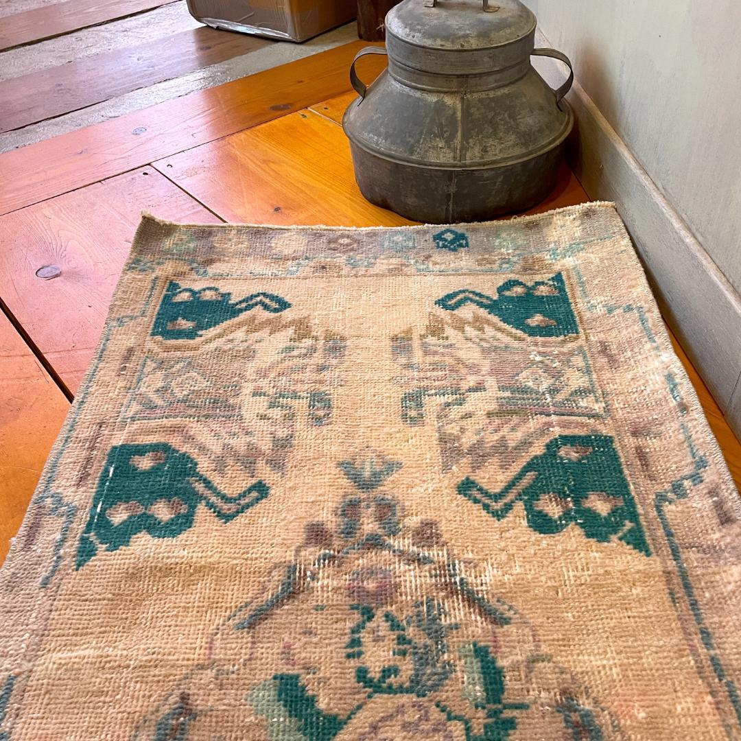 トルコ製ヴィンテージラグ49×113cmピンクベージュ玄関マットドアマット323