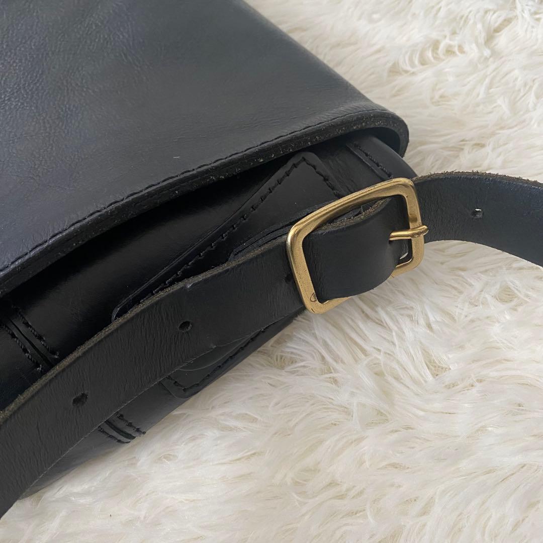 HERZ 総かぶせのメッセンジャーバッグ