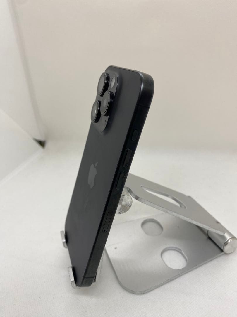 ジャンク品 Iphone 15 Pro 256GB Sim フリー　14737