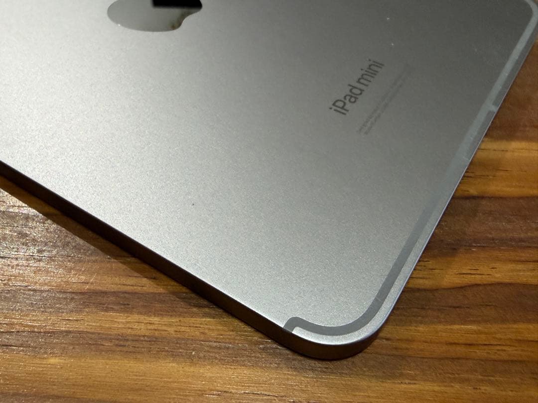 【美品】iPad mini 7 + Apple Pencil pro + ケース