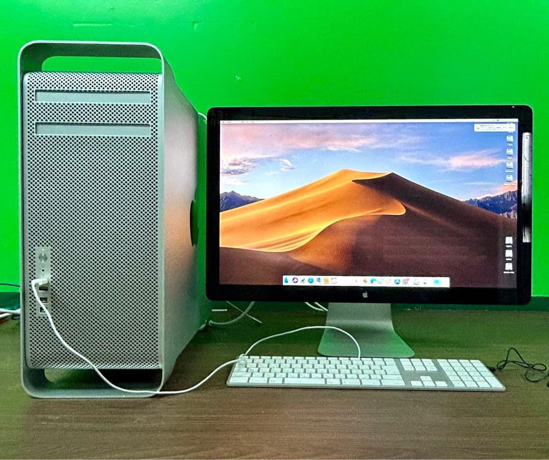 美品Apple Mac Pro デスクトップPC シルバー