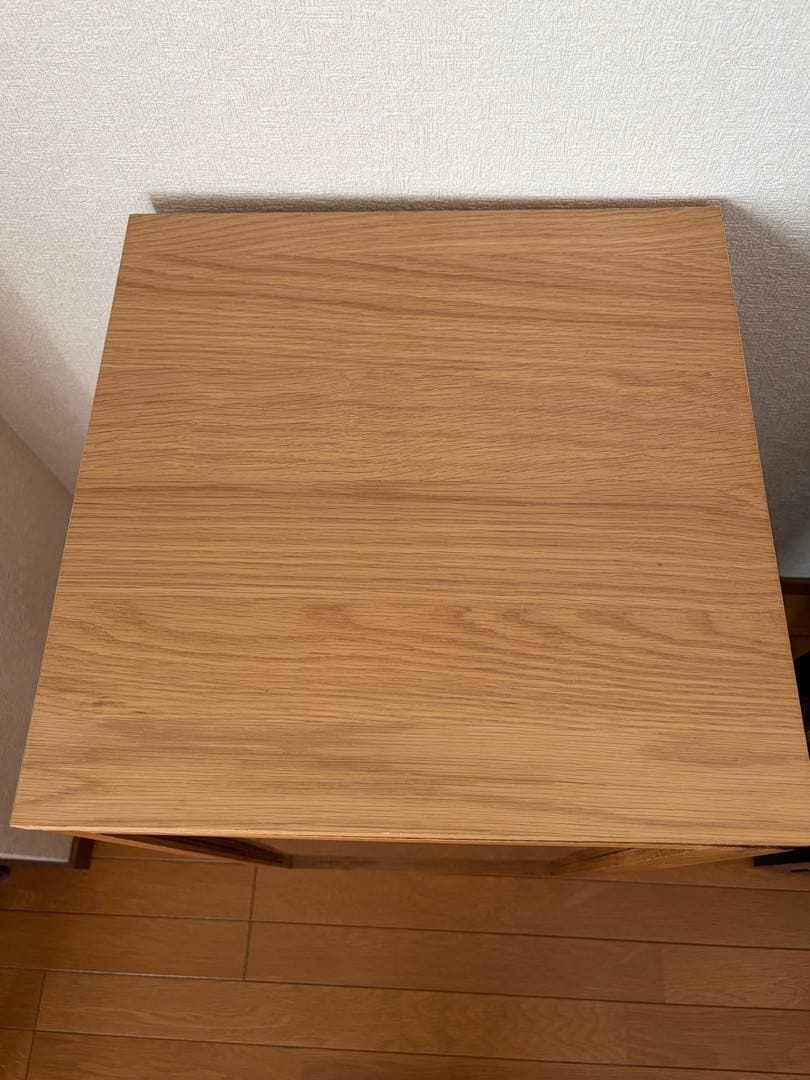 ガラス扉キャビネット