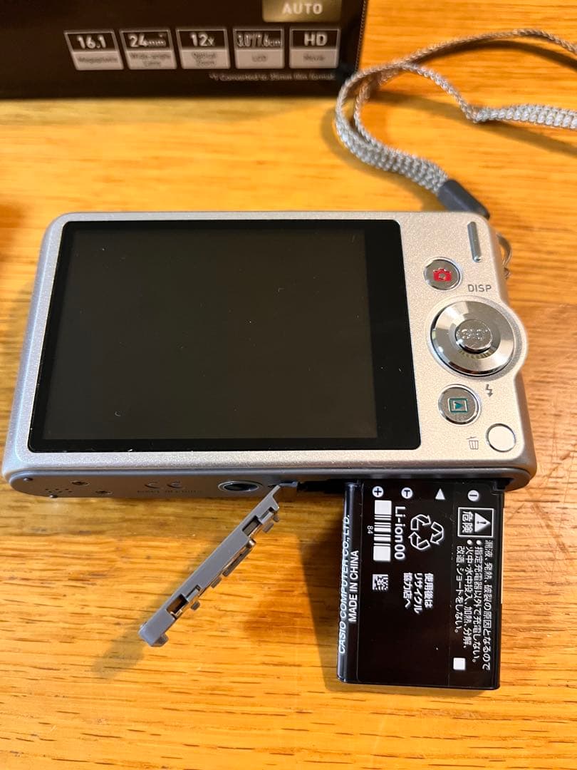 【極美品】 CASIO EXILIM EX-ZS240 動作確認済み