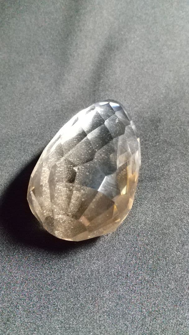 スモーキ―クォ―ツ (多面体カット)