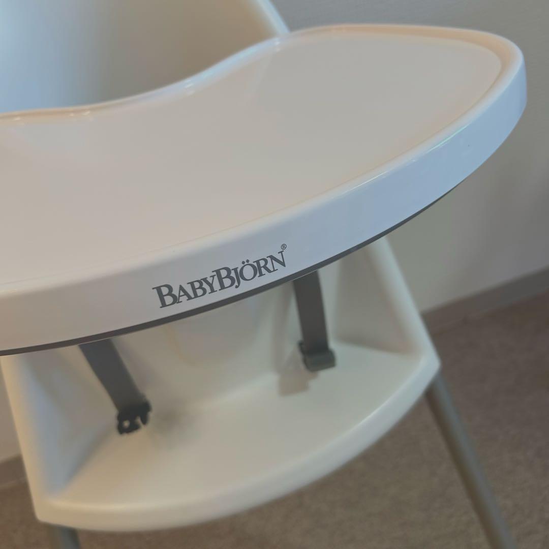 BABYBJÖRN ベビービョルン　ハーネス付きハイチェア ホワイトグレー