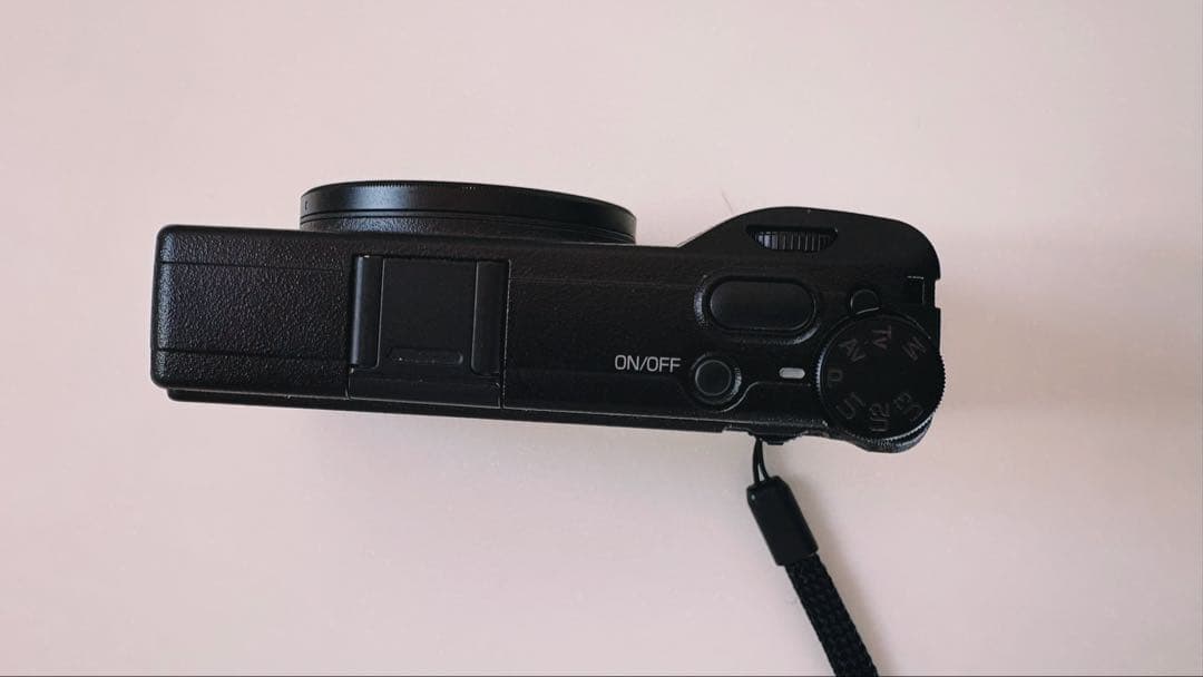 【シャッター数3116】【美品GR3】RICOH GR III ストラップ付き