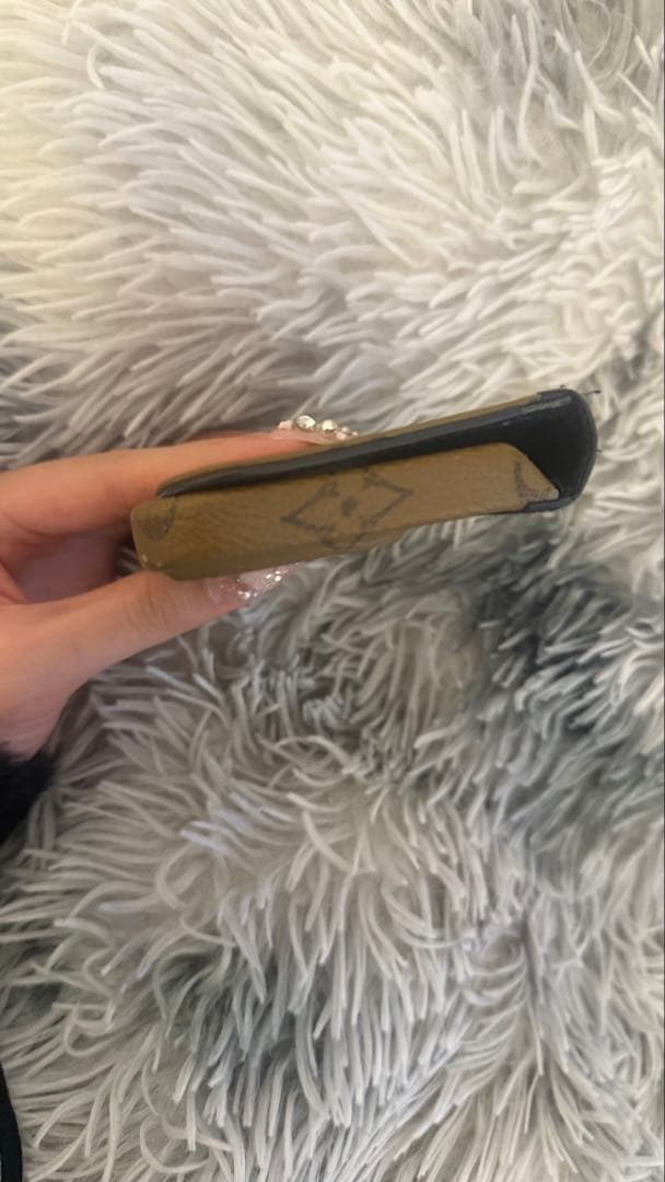 Louis Vuitton モノグラム手帳型ケース