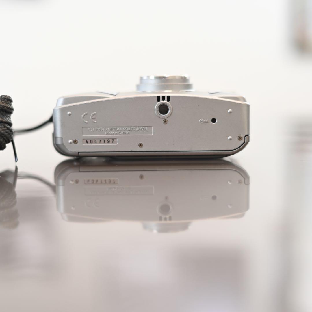 富士フイルム　Silvi F2.8 コンパクトフィルムカメラ