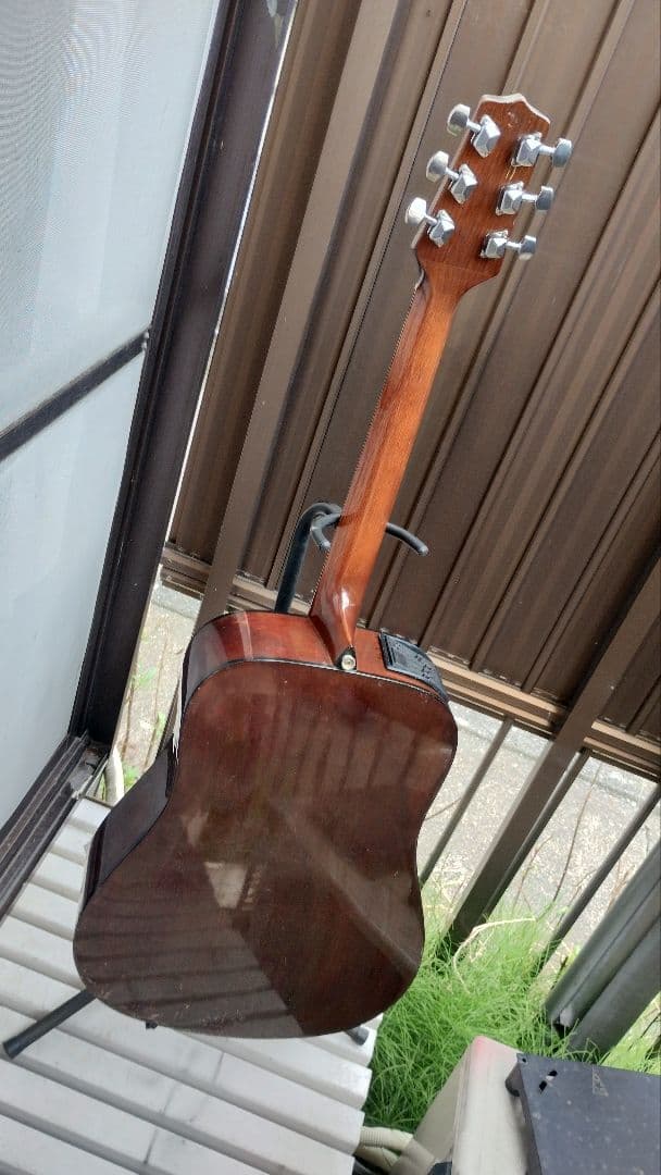 美品 Takamine Tシリーズ（？） PU付エレアコ TBS ブラウン