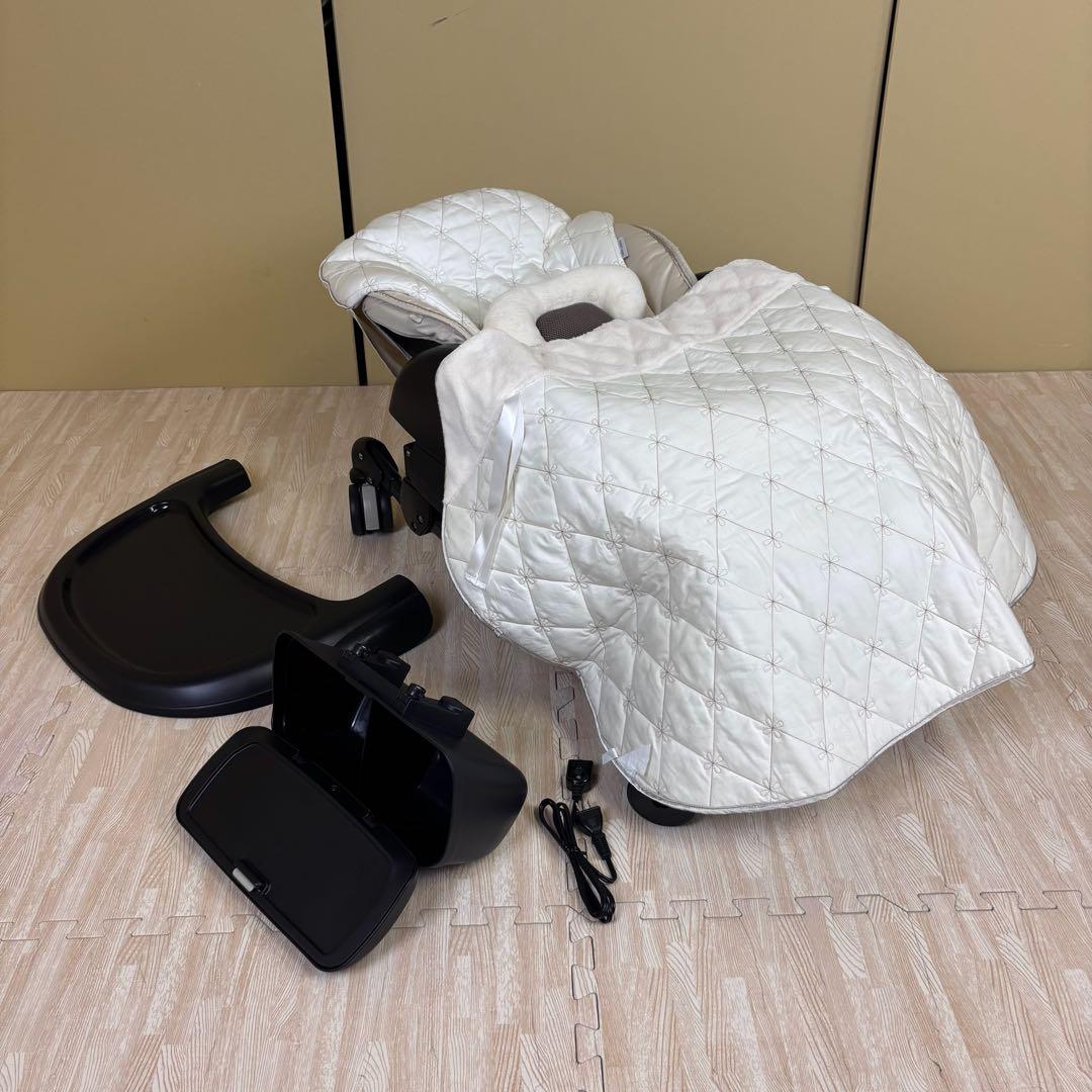 クリーニング済☆美品☆　コンビ　電動式　フェアレット　オートスイング　ラグジュア