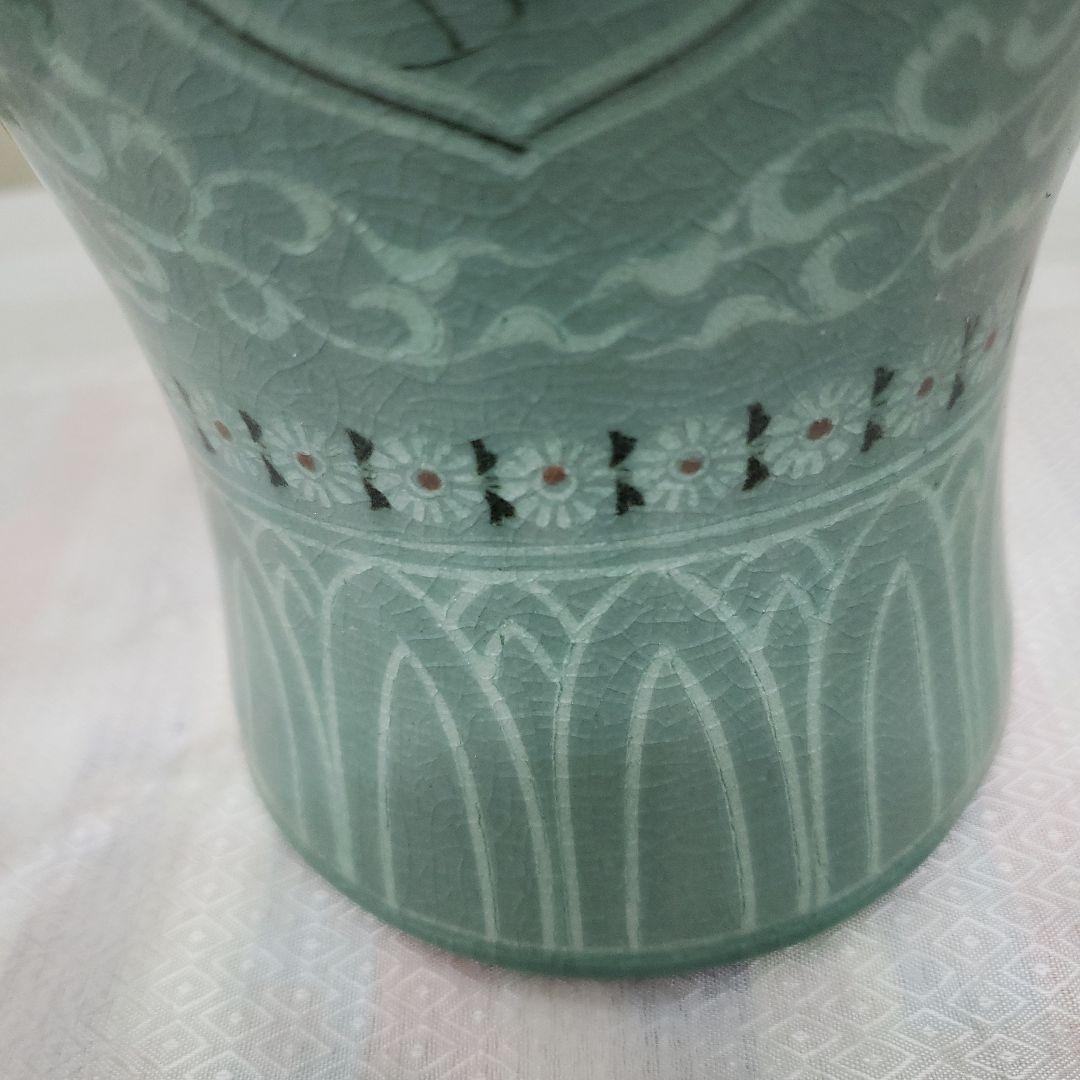 Ｂフライデー蔵出し特価　緑色陶器　花瓶作家物26cm直径15cm重さ約1,4kg