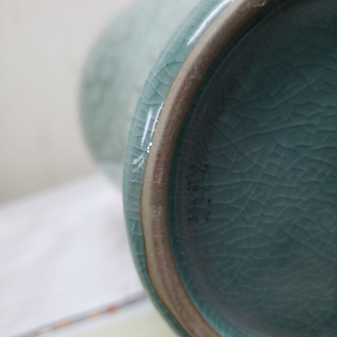 Ｂフライデー蔵出し特価　緑色陶器　花瓶作家物26cm直径15cm重さ約1,4kg