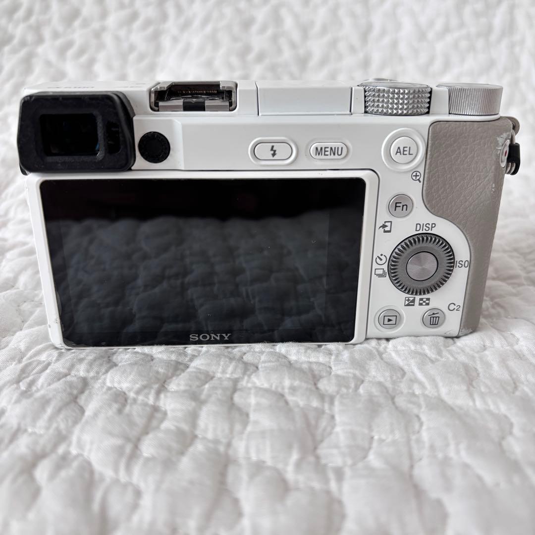 SONY α6100 ILCE-6100 ボディ 本体　パワーズームレンズセット
