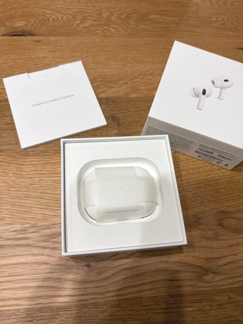【美品】Apple AirPods Pro 2 (後継TYPE-C) 箱有り