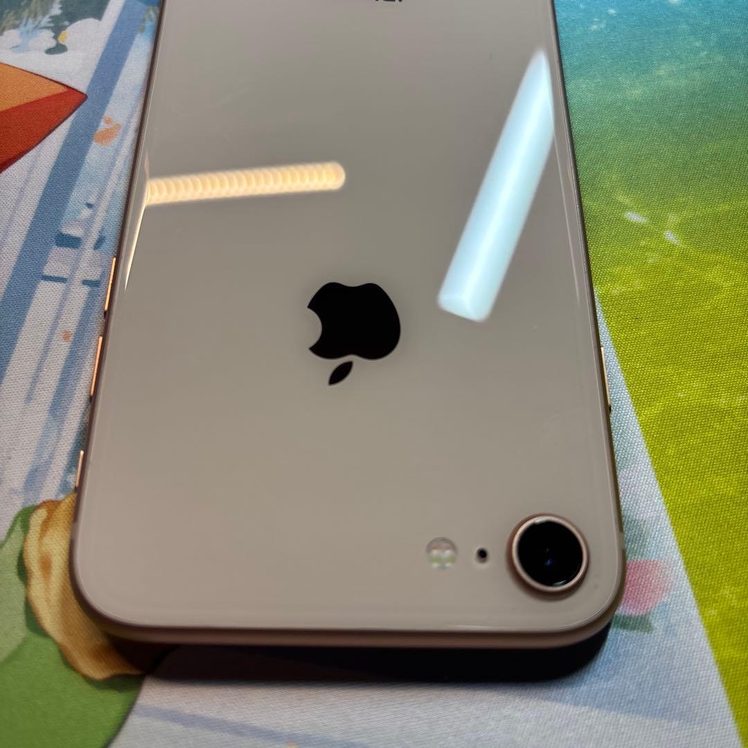 S*様 iPhone8 Gold 64GB SIMフリーバッテリー78%