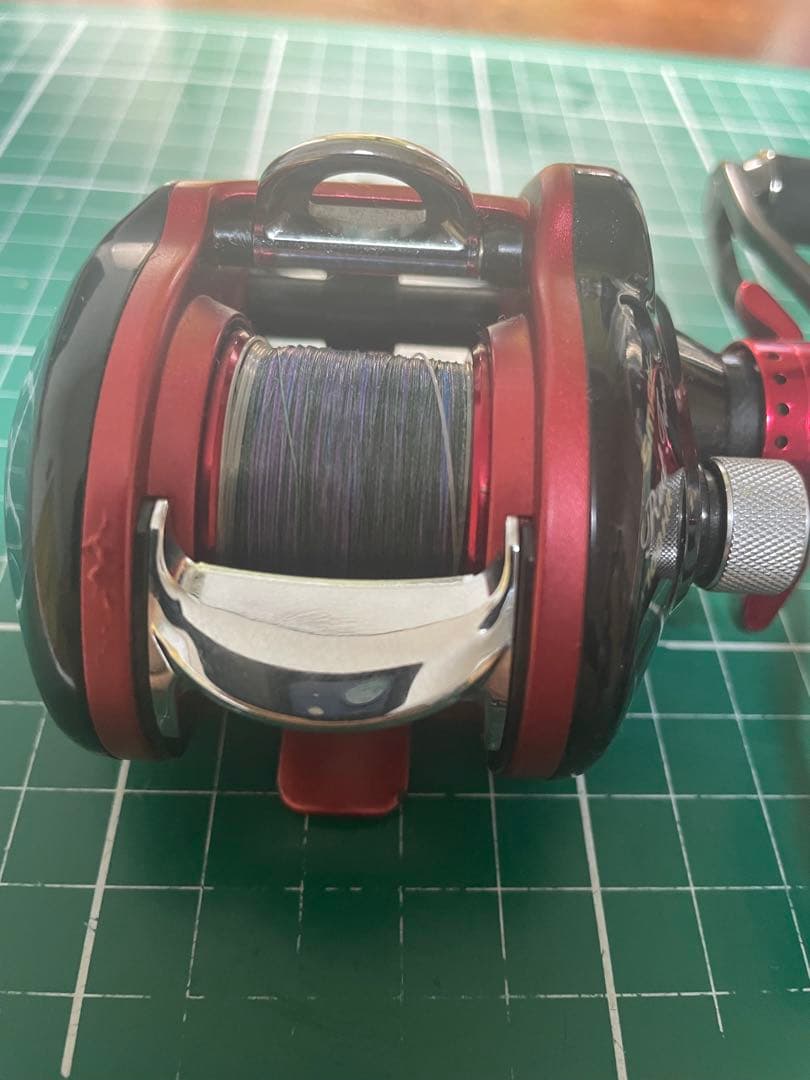 SMAK Red Tune 100HR 両軸リール