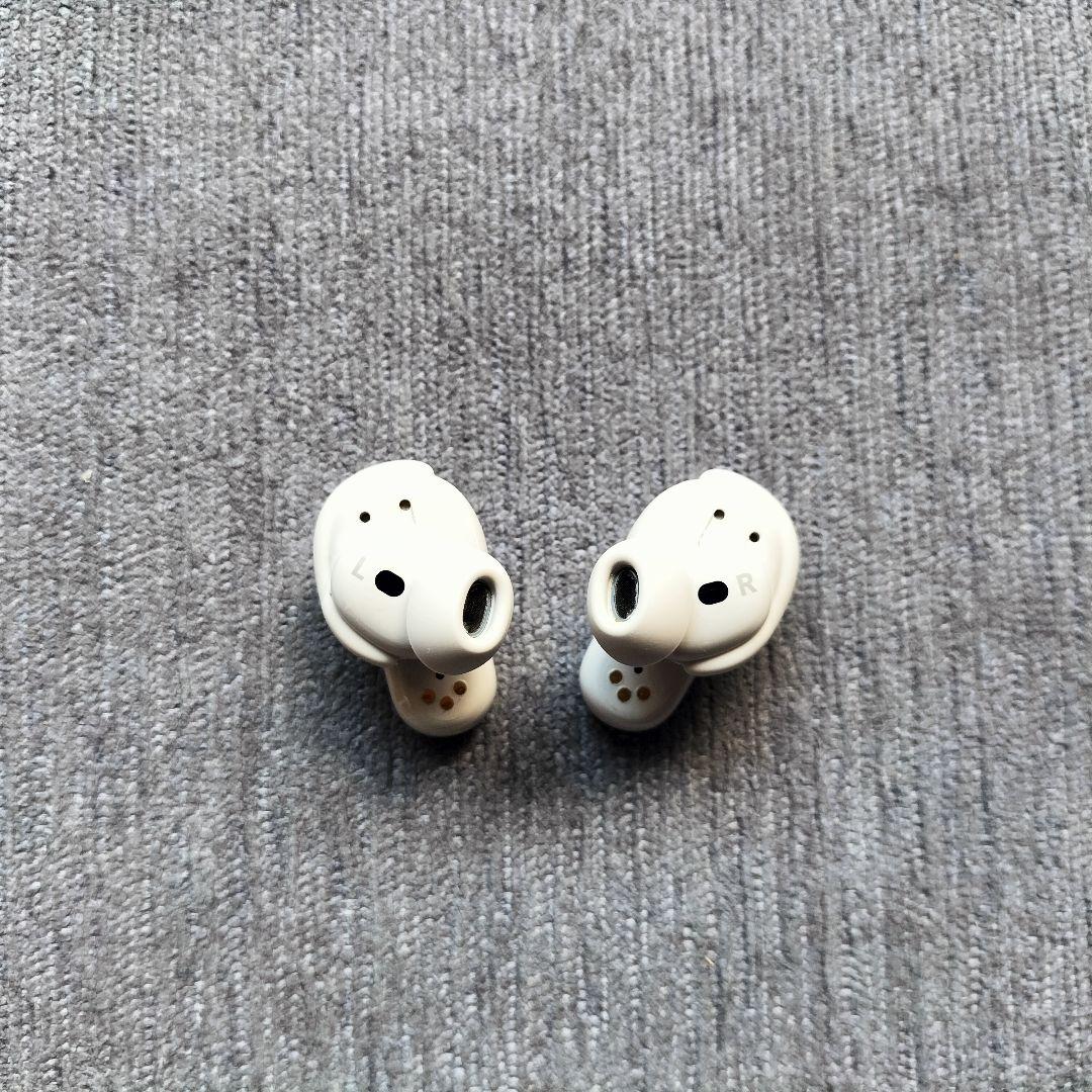 【最終値下げ】Bose QuietComfort Ultra Earbuds 白