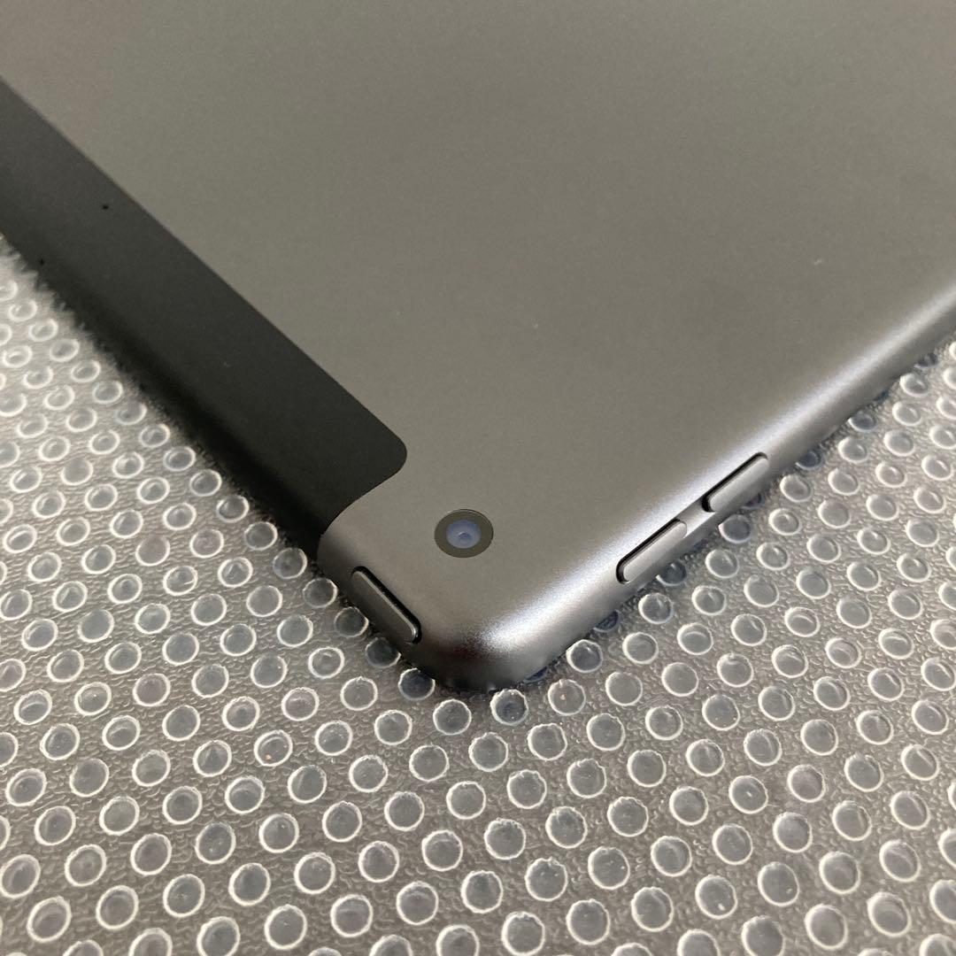 3746【早い者勝ち】電池良好☆iPad8 第8世代 32GB SIMフリー☆