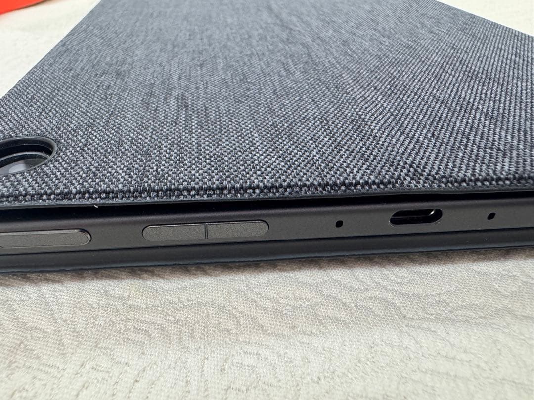 Fire Max 11 64GB +純正キーボード付きカバー ／美品