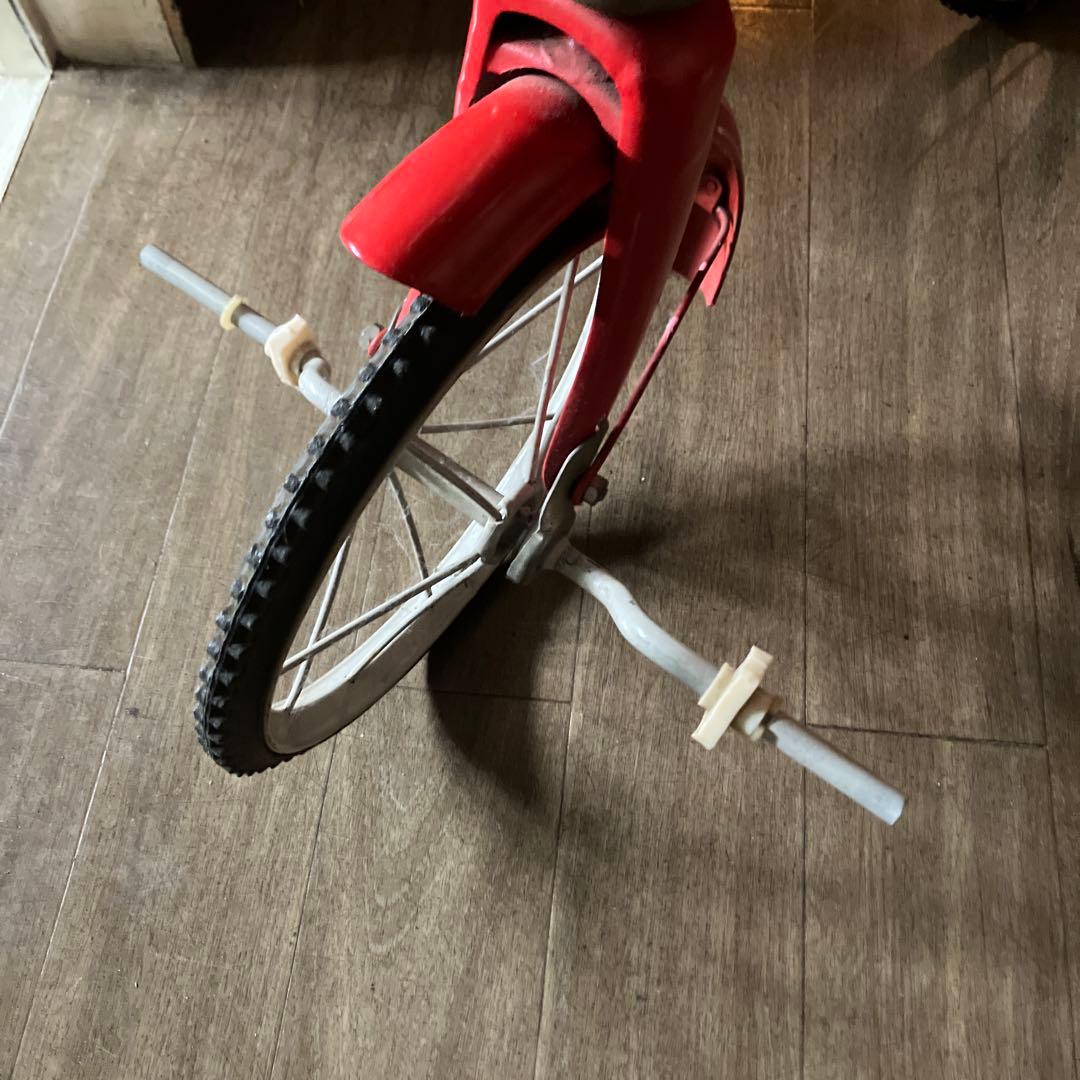 赤い三輪車 グリップ付きハンドル　アンティーク、オールドスタイル　中古品