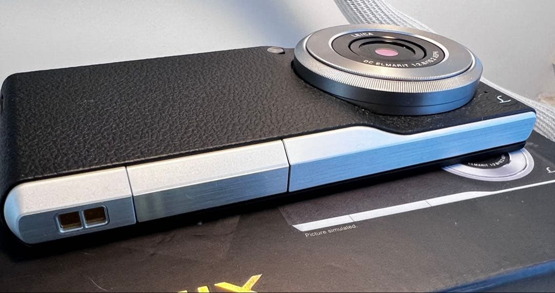 デジタルカメラ Panasonic LUMIX DMC-CM1 Leica