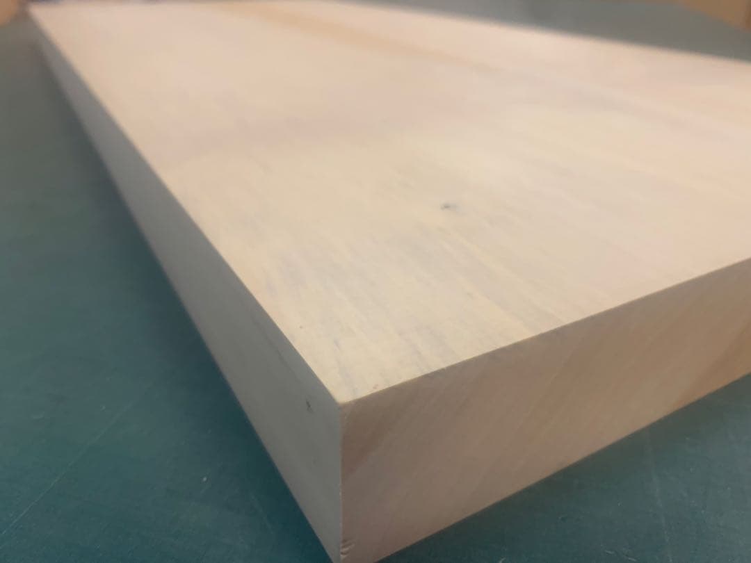 ☆勿体ない大きなイチョウのまな板【サイズ㎜865✖︎395厚み40】魚ジビエ