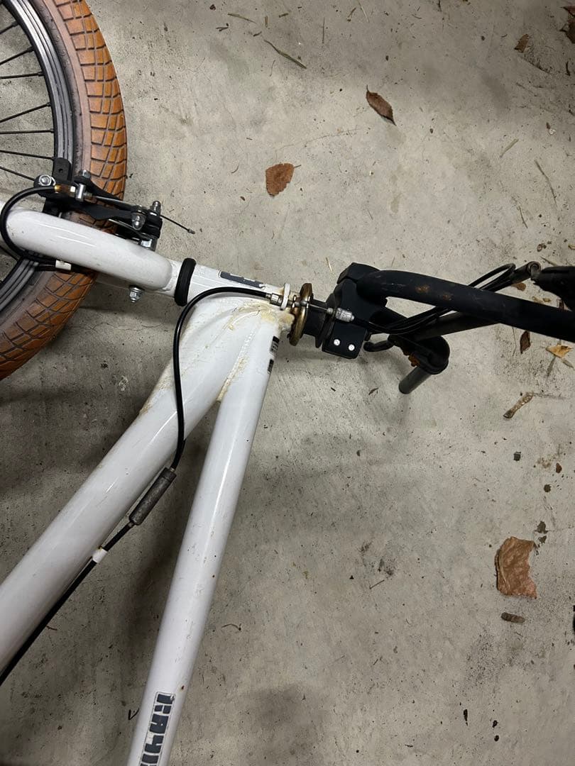 BMXバイク ホワイト 20インチ.送料込み