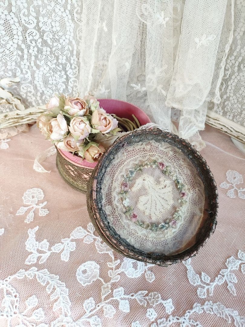 ♡美しいロココリボン装飾ボックス&布花ブーケ・フランスアンティーク♡