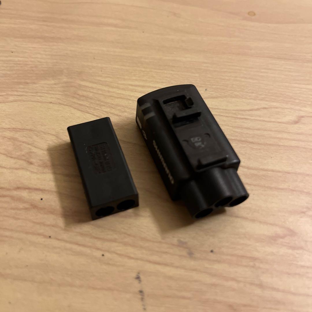 R*d様 シマノ ロード用di2電動ケーブル、ジャンクション、バッテリー、マウン