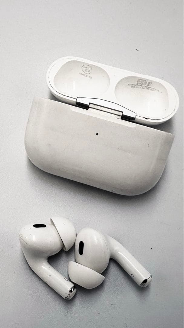 AirPods Pro 2 本体 充電ケース付き ホワイト