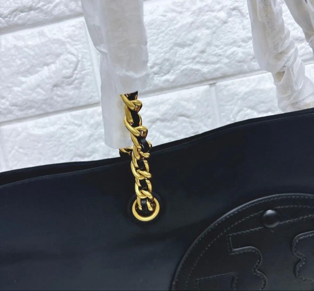 新作♡大人気【羽のように軽い✨】新品 Tory Burch＊エラチェーントート