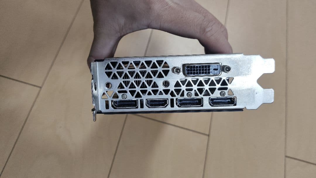 GTX 1080 8GB 確認済みです