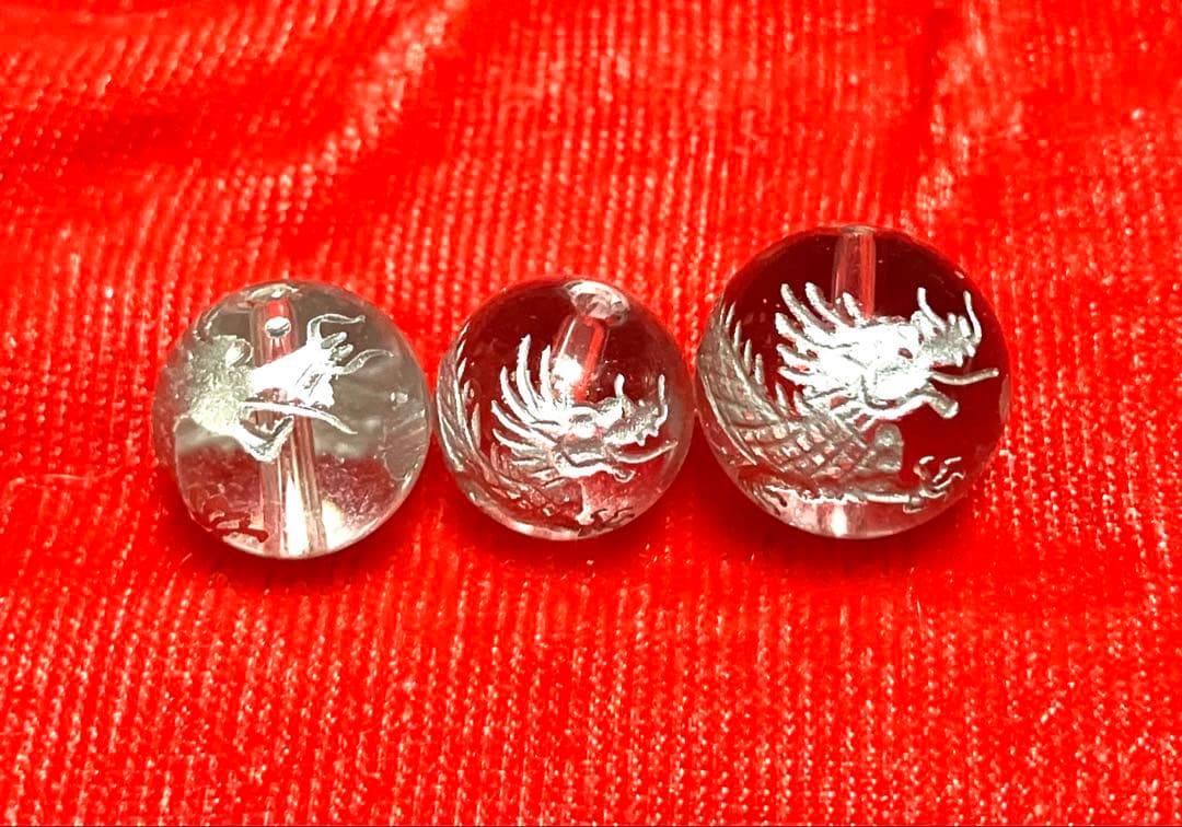 【新品未使用 】メイプル銀貨2枚 1オンス ケース入り水晶銀龍玉オマケ！