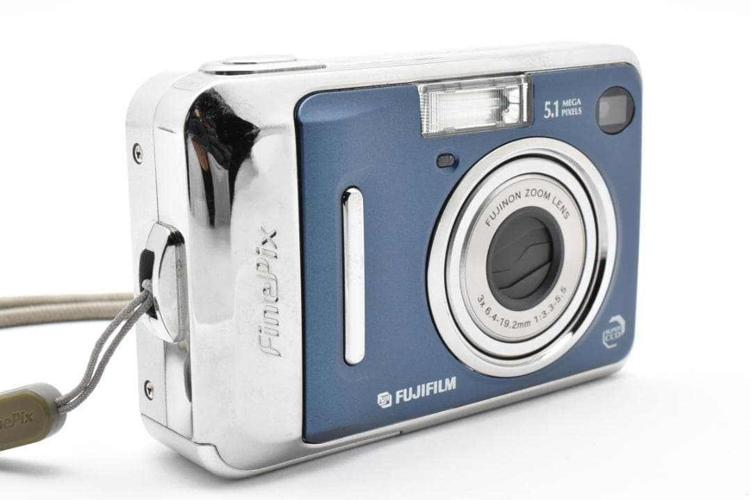 【美品】FUJIFILM FinePix A500 コンデジ　カード付　 501