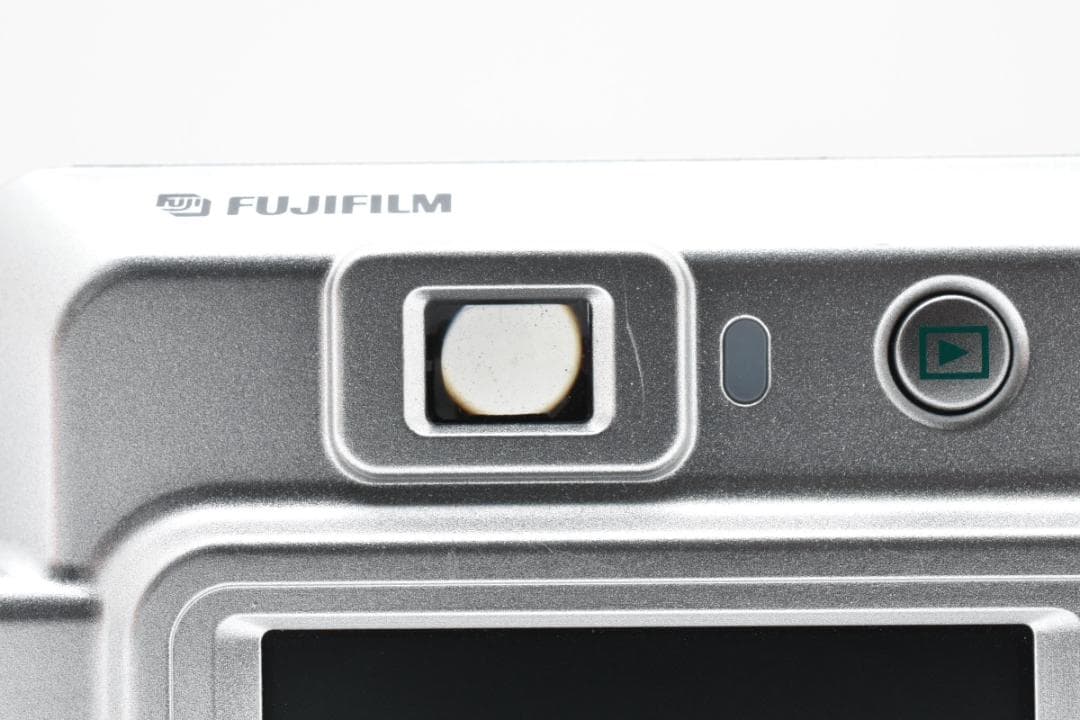 【美品】FUJIFILM FinePix A500 コンデジ　カード付　 501