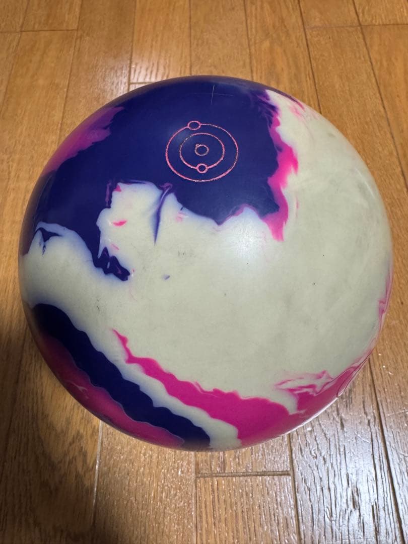 アイオンマックス　ボウリングボール15ポンド　サムレス両手投げ