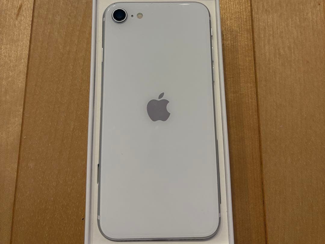 iPhone SE 第2世代（SE2）ホワイト 本体 64GB SIMフリー