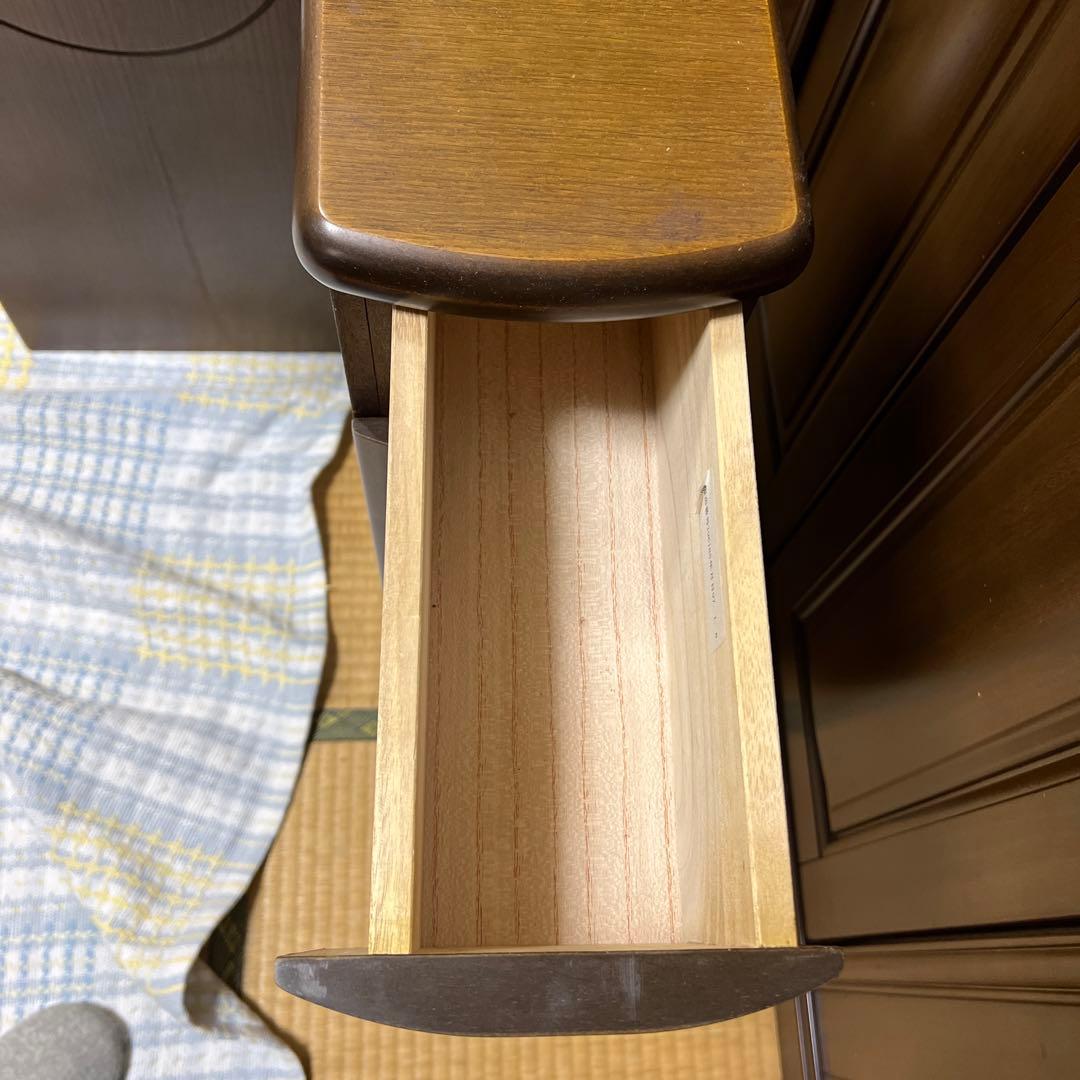 一面鏡ドレッサーです。