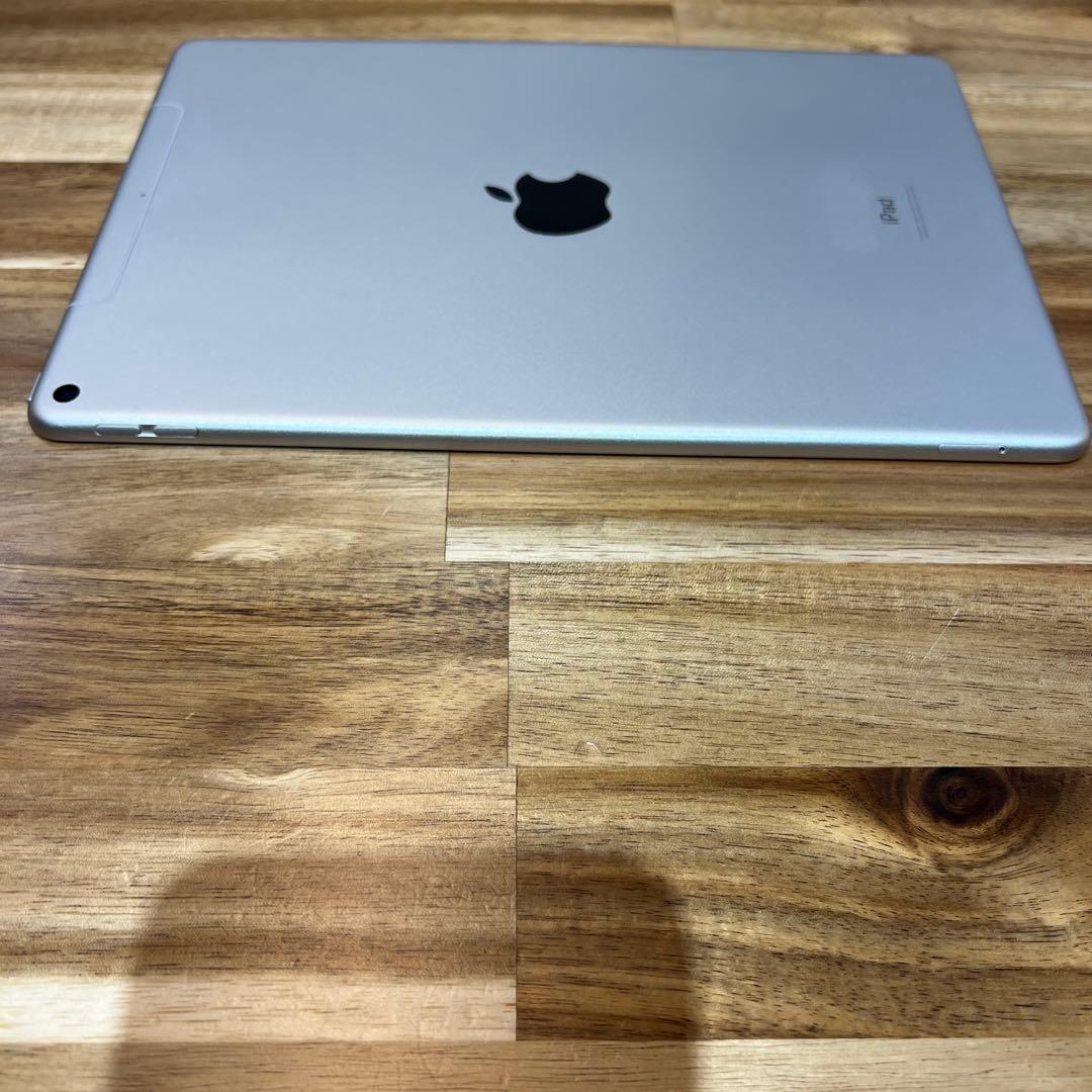 K1385 SIMフリー　iPad Air 第三代　64GB