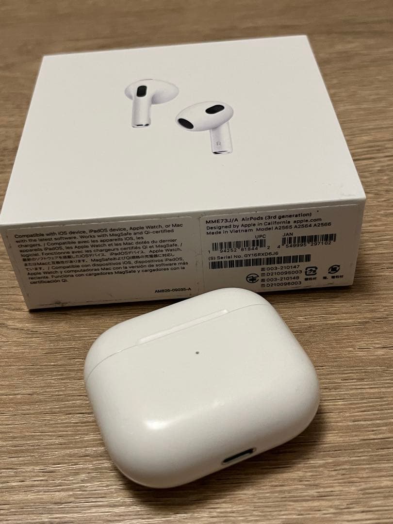 AirPods (第3世代)右耳＋充電ケース＋外箱